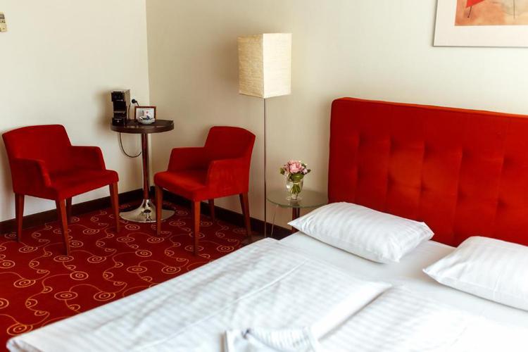 Дона 3* (Калининград)