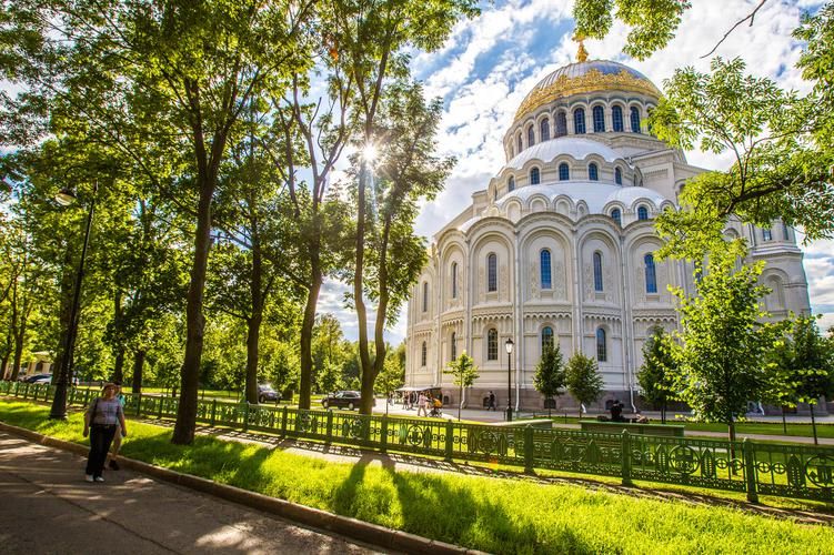 7 дней с Петербургом
