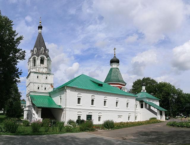 Ретро-рейс: от русского Ватикана до хрустальной сказки