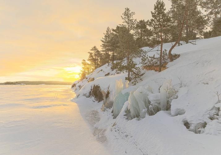 Карелия в зимнем танце: между льдом, лесом и тишиной